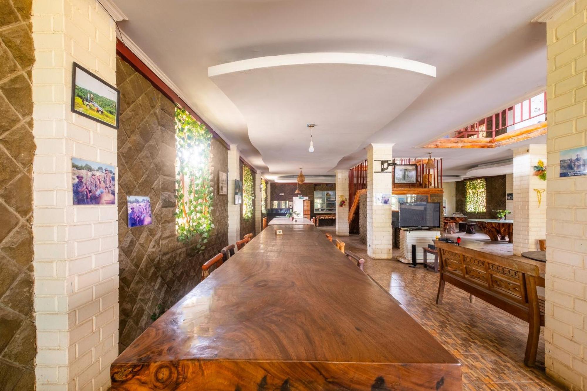 Oyo 2278 Cikidang Hunting Resort Sukabumi Zewnętrze zdjęcie