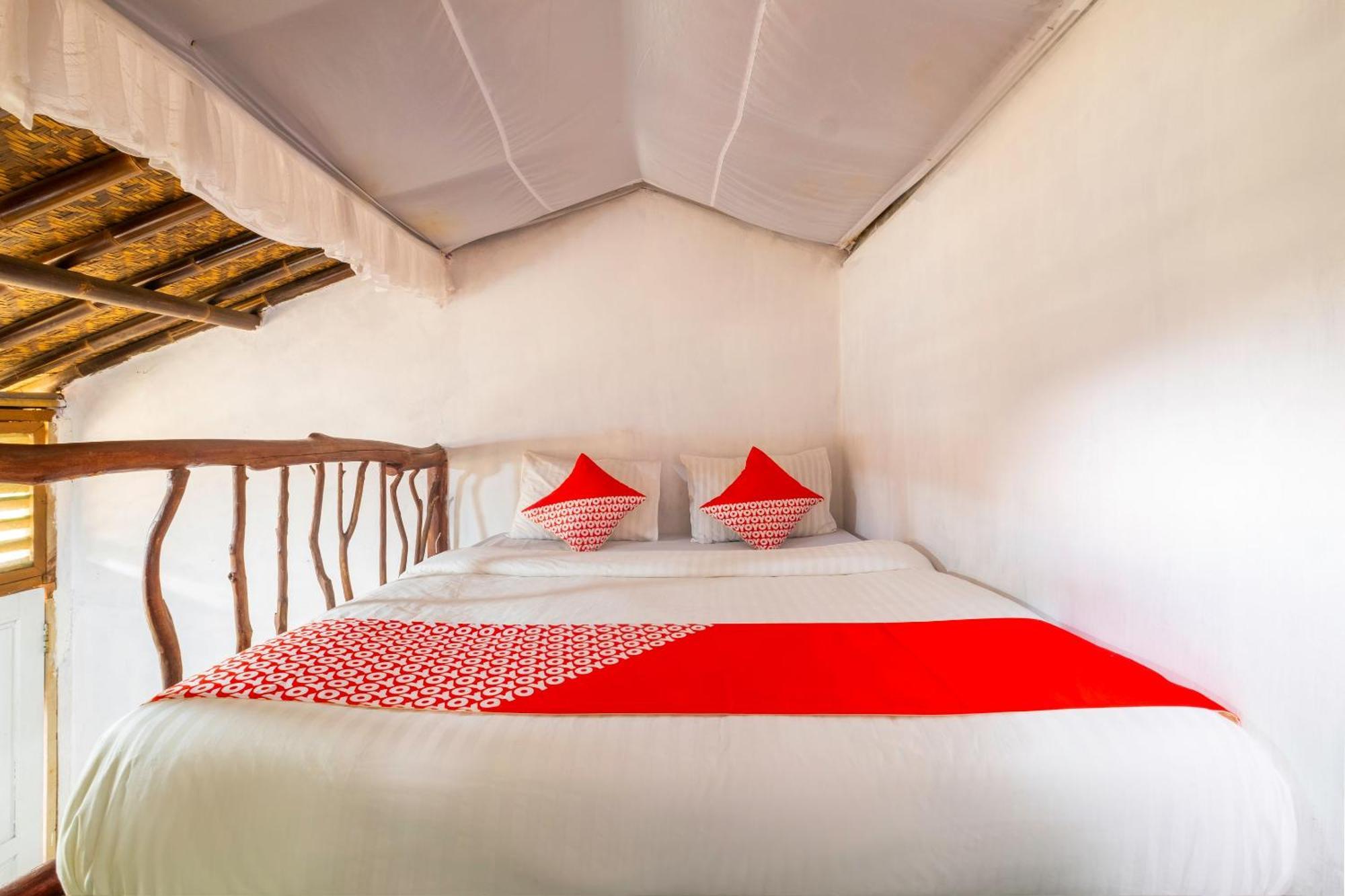 Oyo 2278 Cikidang Hunting Resort Sukabumi Zewnętrze zdjęcie