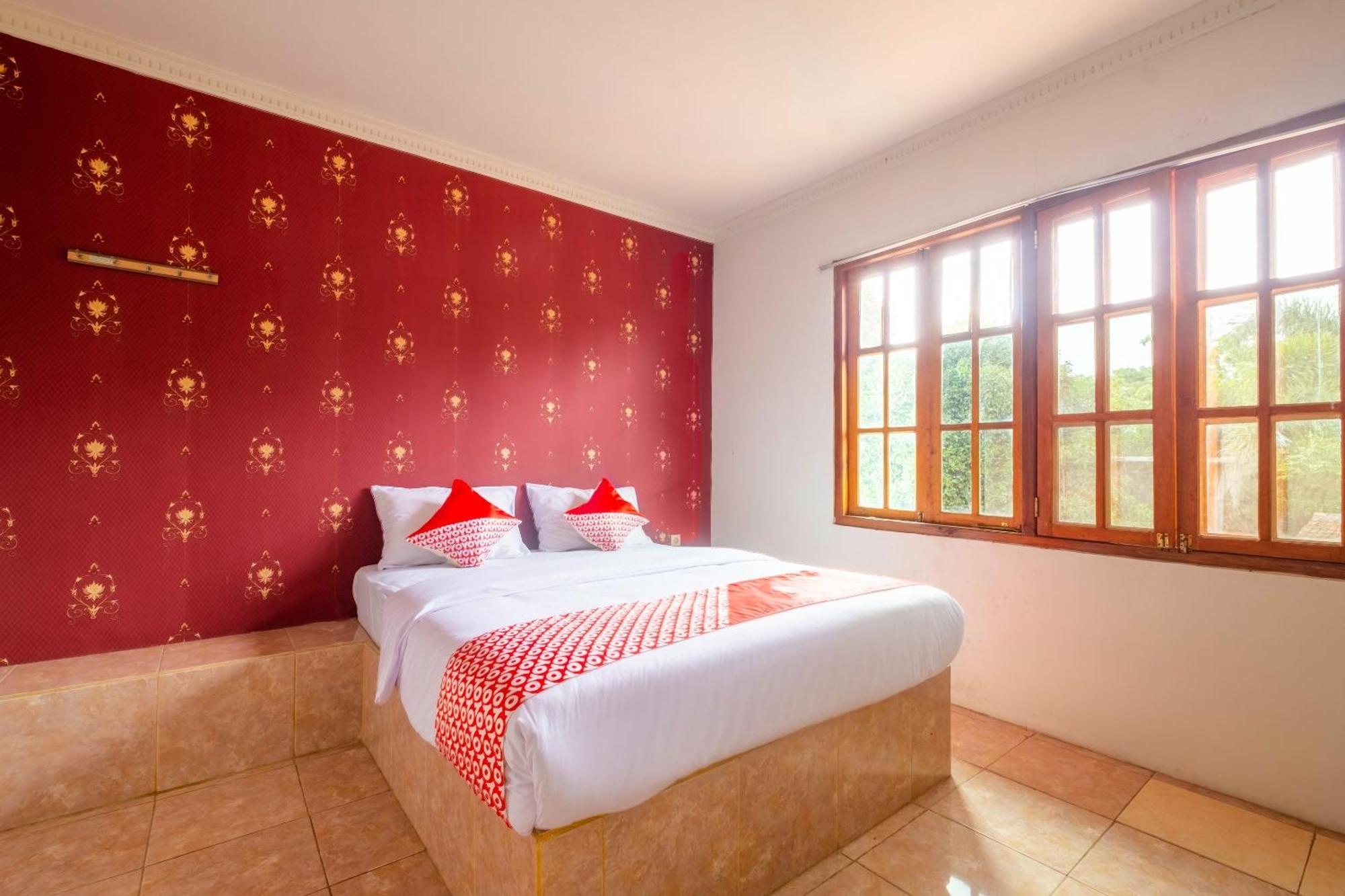 Oyo 2278 Cikidang Hunting Resort Sukabumi Zewnętrze zdjęcie