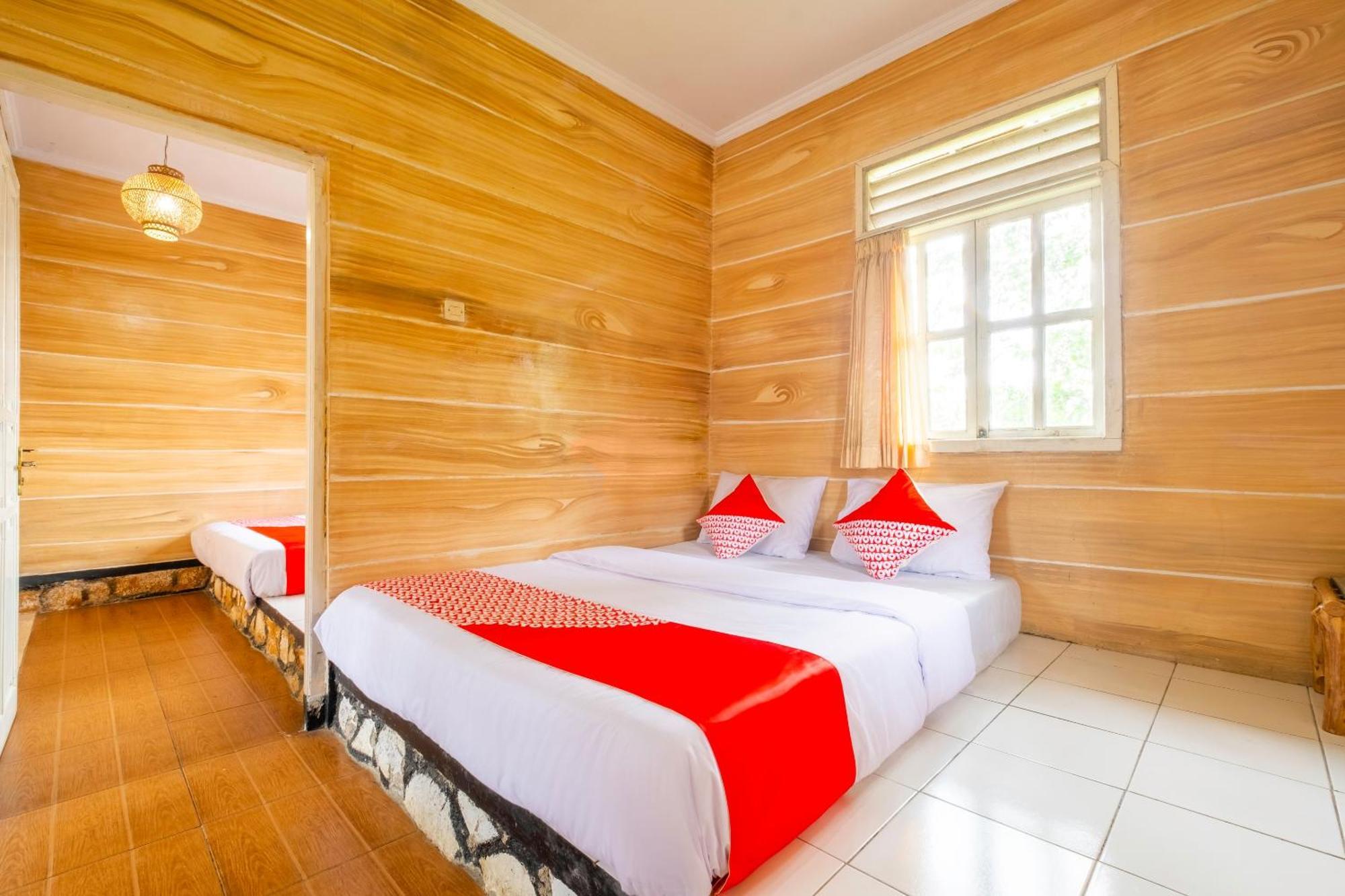 Oyo 2278 Cikidang Hunting Resort Sukabumi Zewnętrze zdjęcie